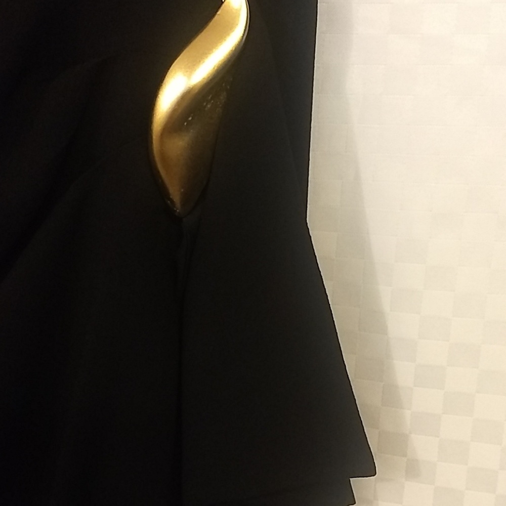 Dress - Picture 2 of 6